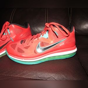 Nike Lebron 9 Low Liverpool